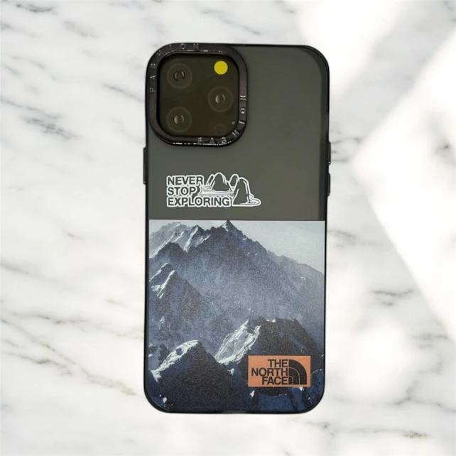 قاب طرح north face آیفون 14promax