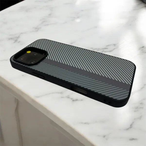 قاب طرح کربن آیفون 13promax