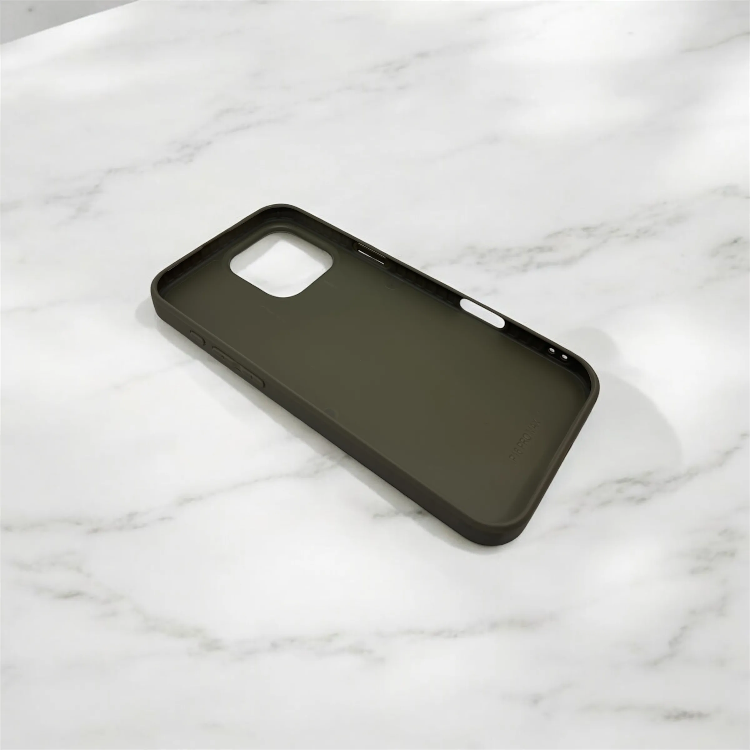 قاب طرح کربن آیفون 13promax