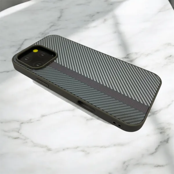 قاب طرح کربن آیفون 13promax