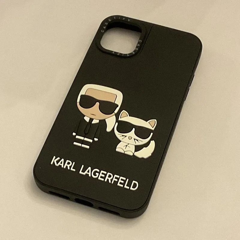 قاب چرم karl lagerfeld آیفون 13promax