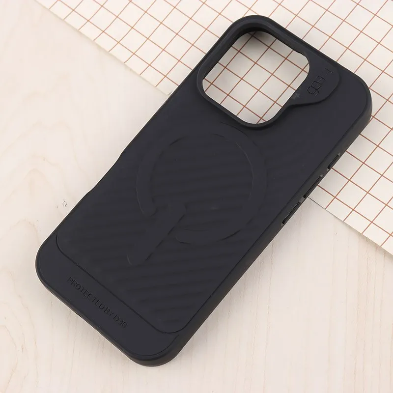 قاب مگسیف سیلیکونی Gear4 آیفون 16pro