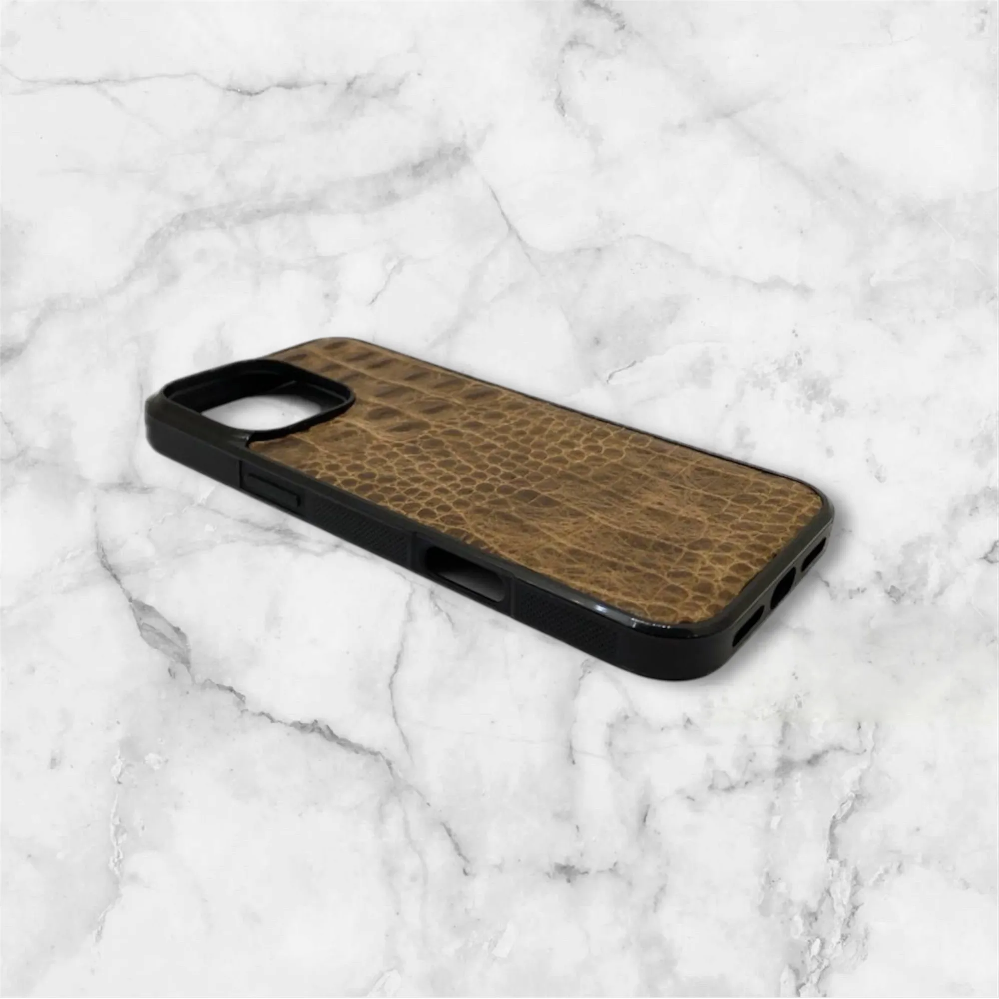 قاب چرم طبیعی آیفون iphone 16promax