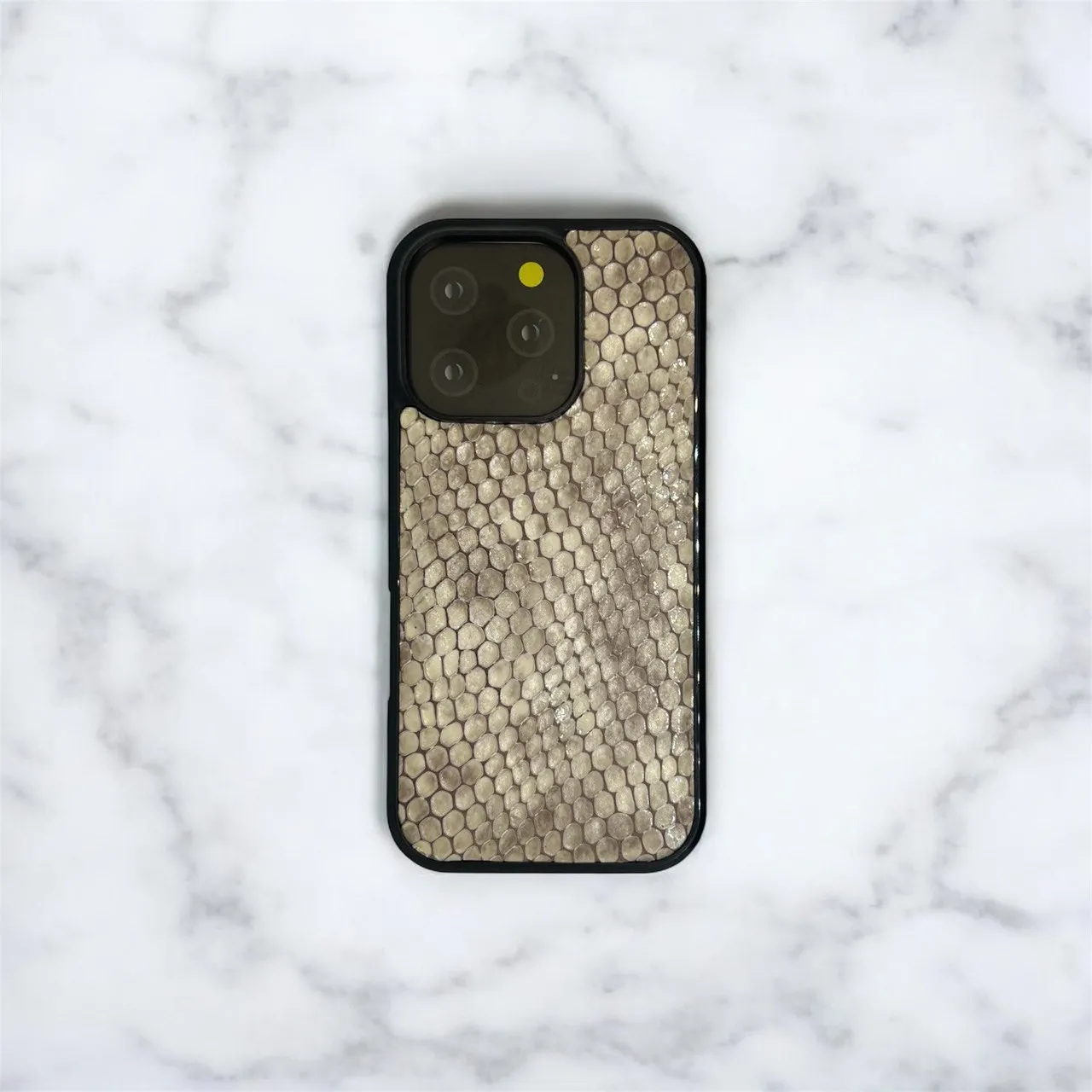 قاب چرم طبیعی آیفون 16promax